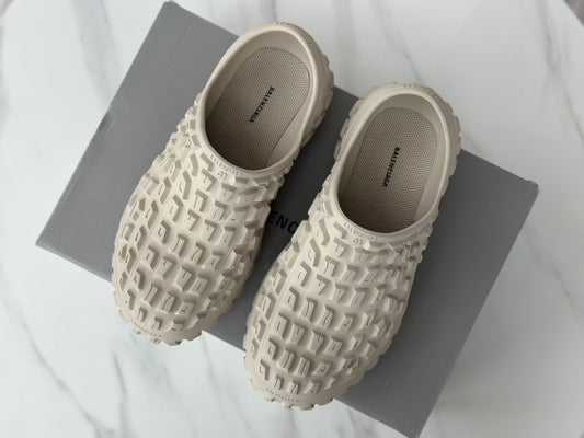 Balenciaga Clogs