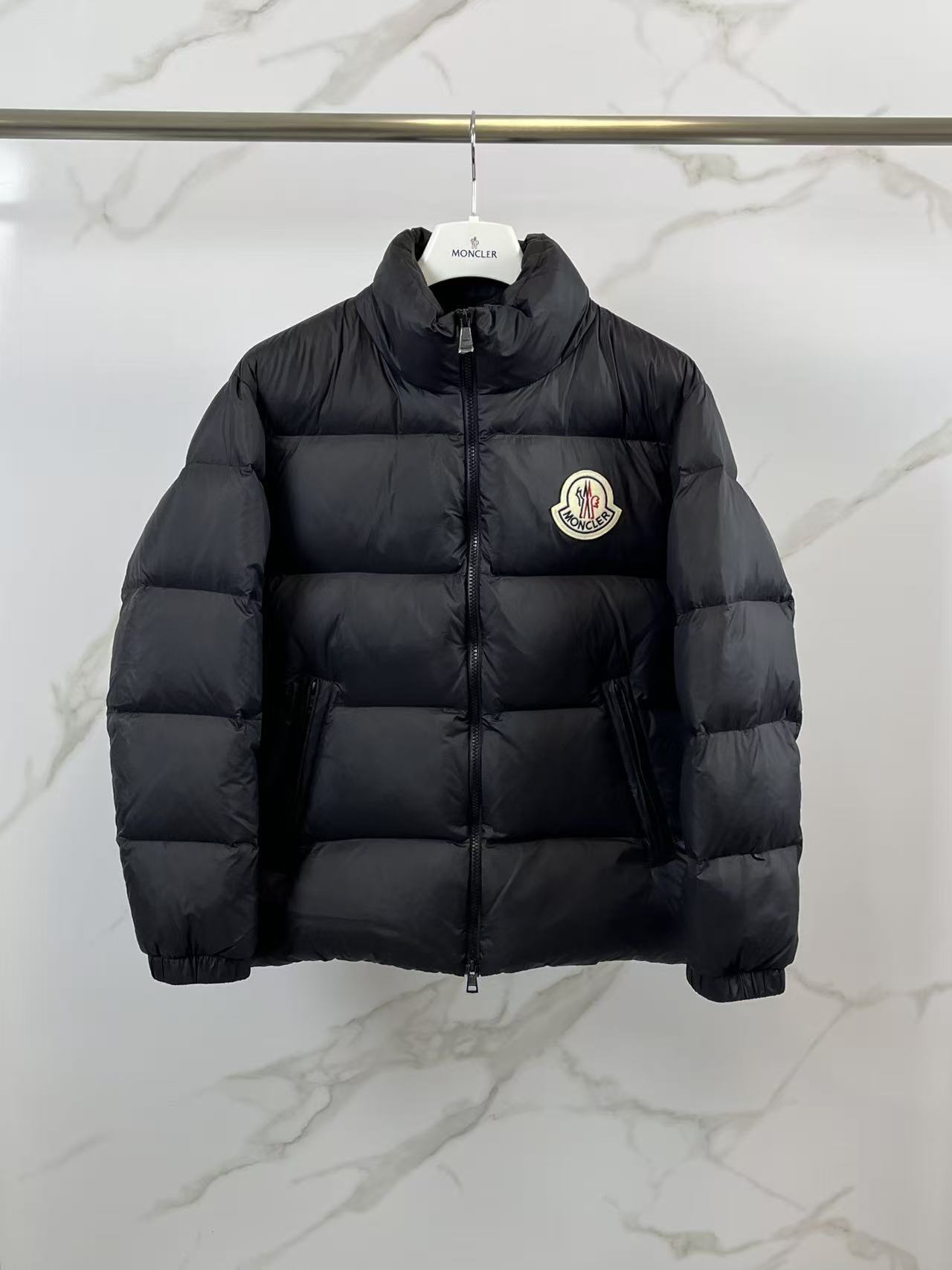 Coats / Puffers