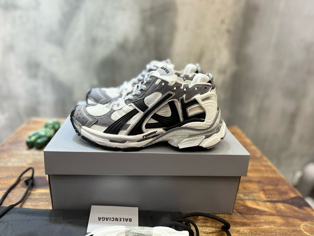 Balenciaga Runners